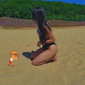 Meet your Posher, Yari marcela